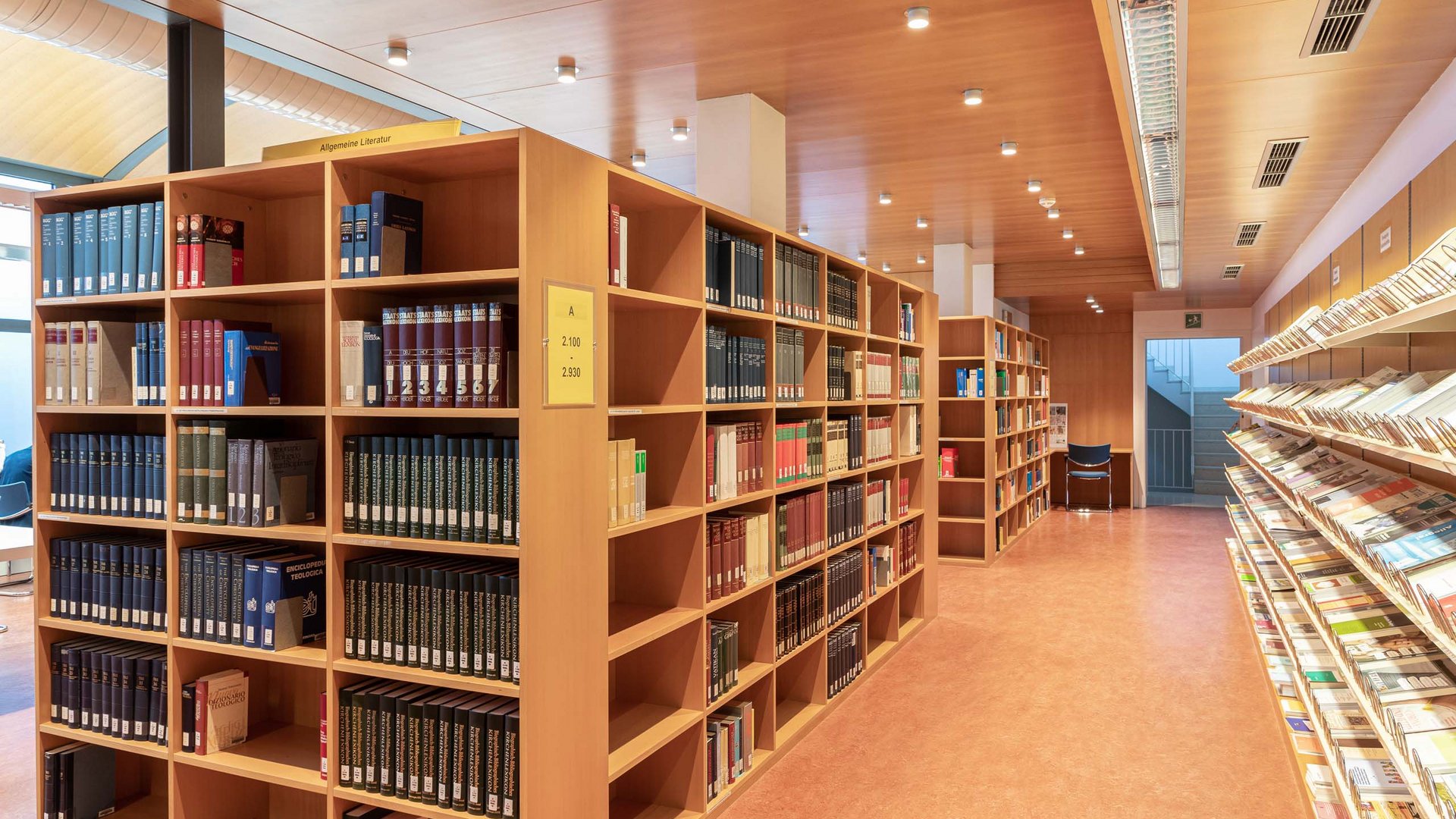 Bibliothek | Philosophisch-Theologische Hochschule Brixen